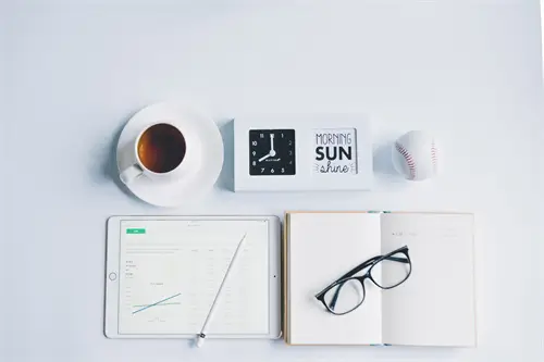 电脑屏幕回动什么原因