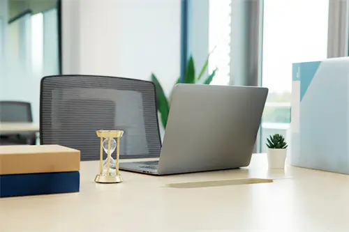 电脑启动设备选什么模式